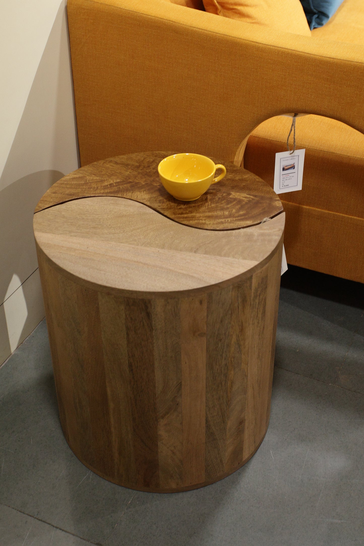 Luxream - Side Table